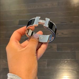 Black thick Hermès bracelet